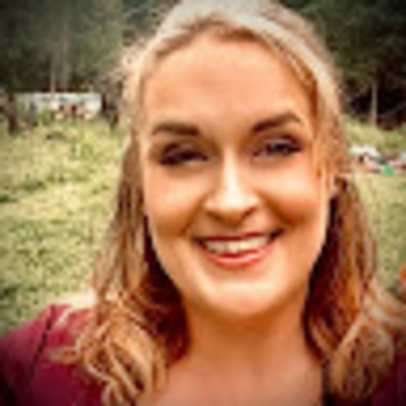 Meet the Posher Other - Meet your Posher, Ashley